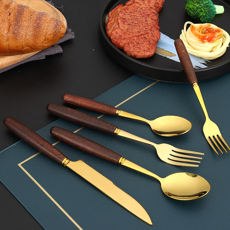 Cuchara y tenedor sencillos con mango creativo de veta de madera