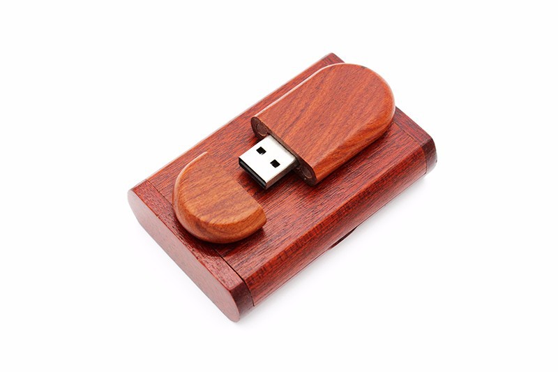 USB de madera creativo