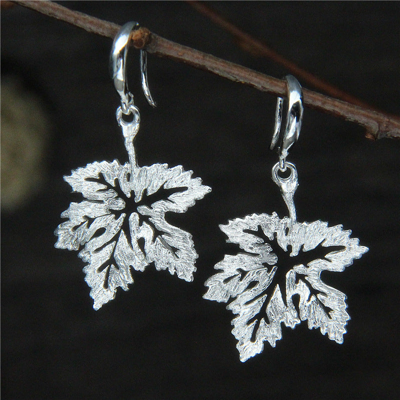 S925 pendientes sencillos de plata vegana feminidad hoja de arce