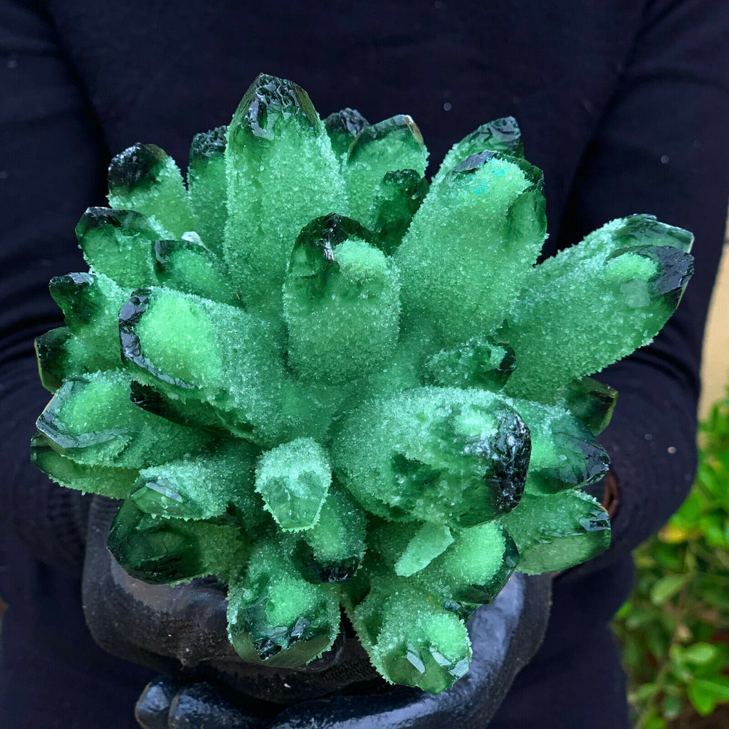 Grupo de cristal verde, piedra original, adornos de paisaje ecológicos y extraños