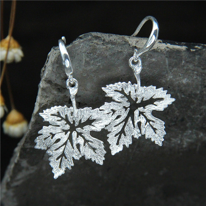 S925 pendientes sencillos de plata vegana feminidad hoja de arce