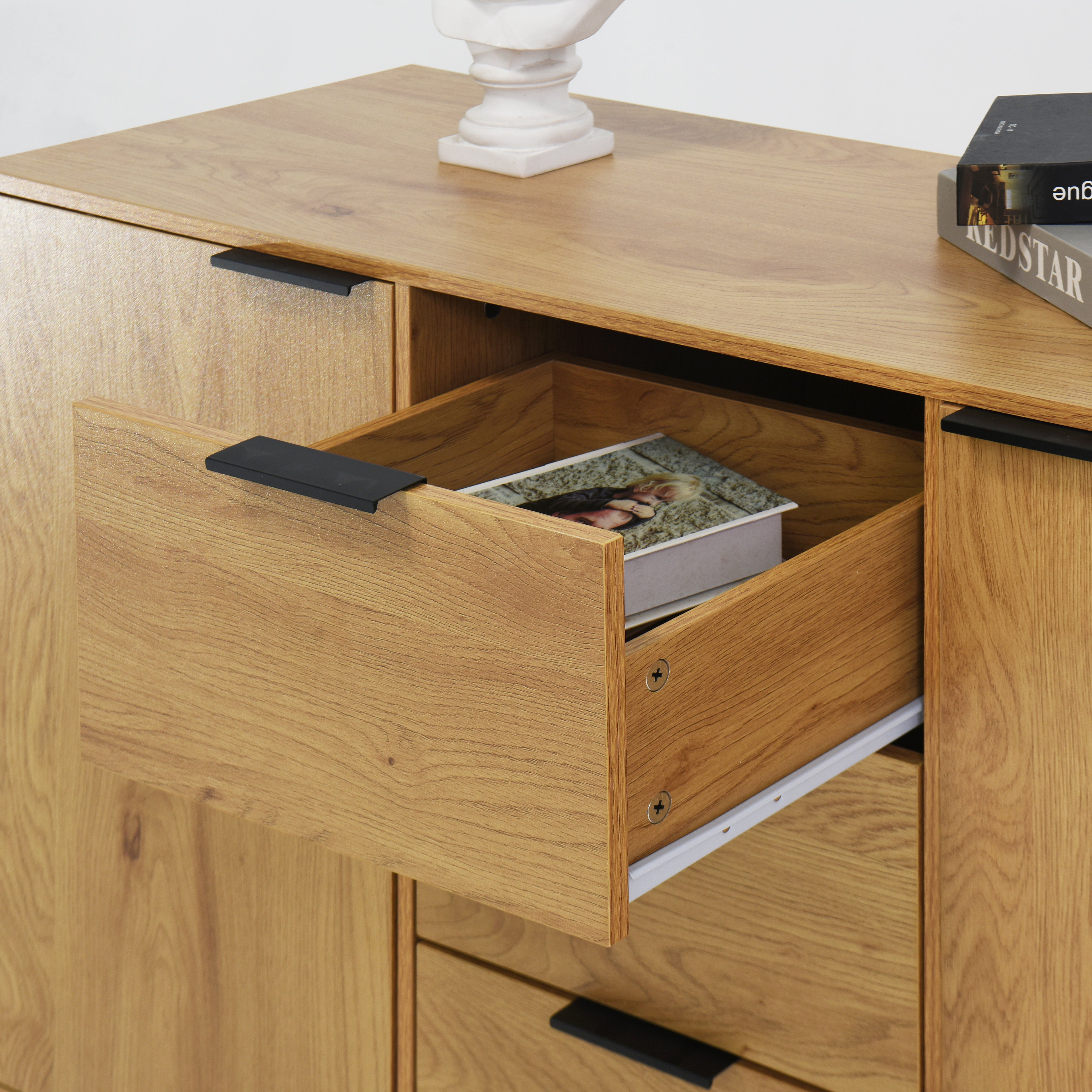 Side panel buffet cabinet with storage room, 47.2 "natural wood color kitchen cabinet with 3 drawers and 2 doors