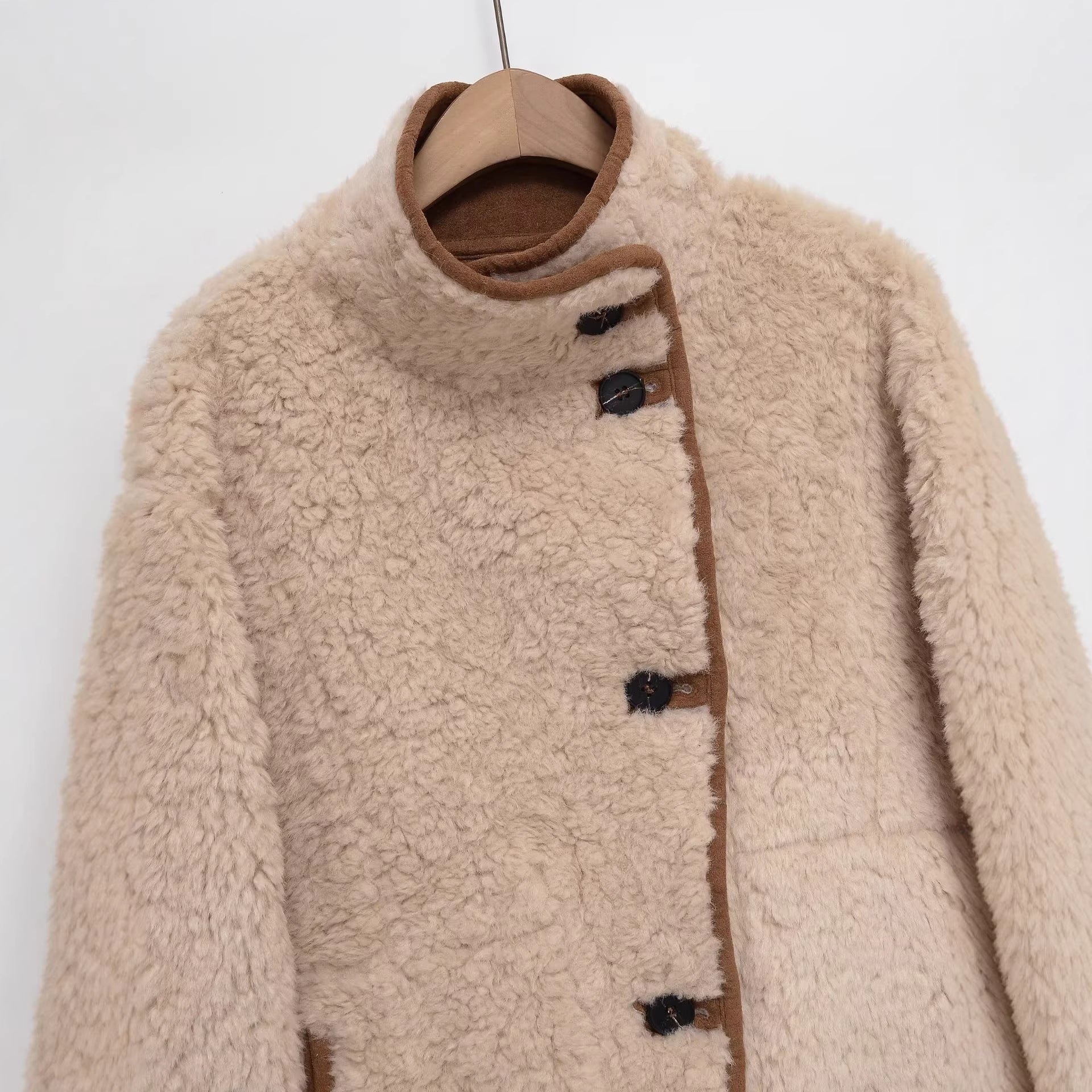 Wear a fur and leather jacket on both sides