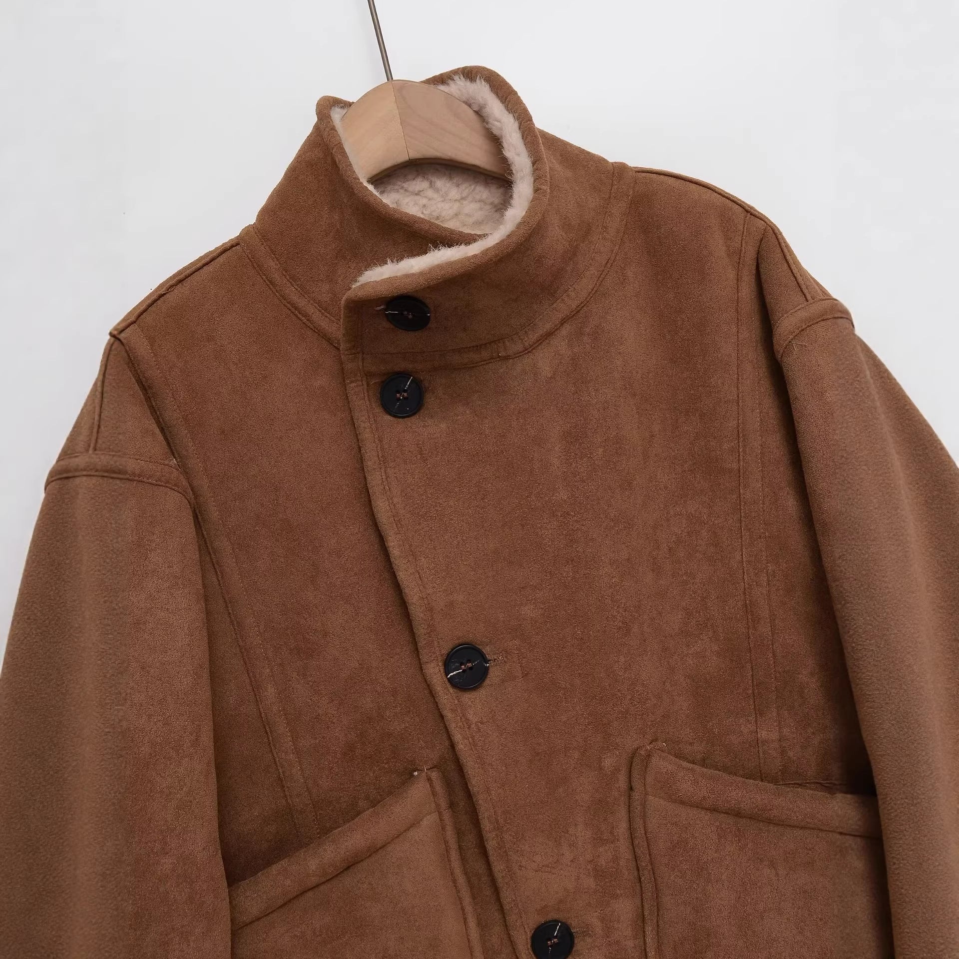 Wear a fur and leather jacket on both sides