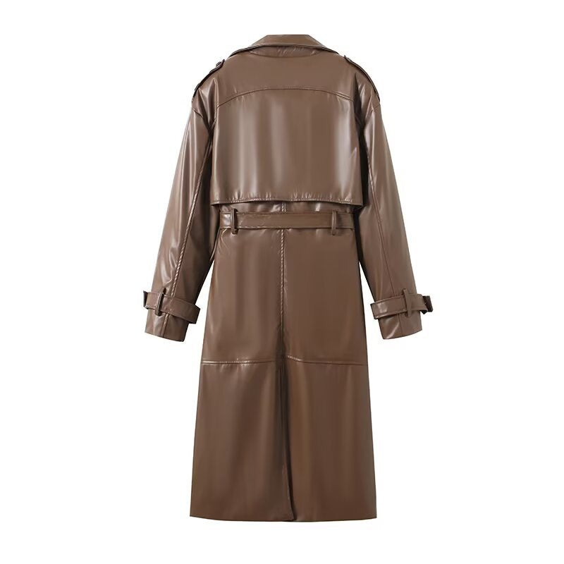 Elegant and minimalist long leather jacket