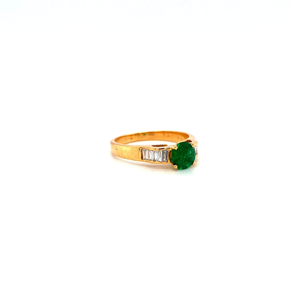 Emerald and Diamond Ring in 18K Yellow Gold - KGR 12599-1
