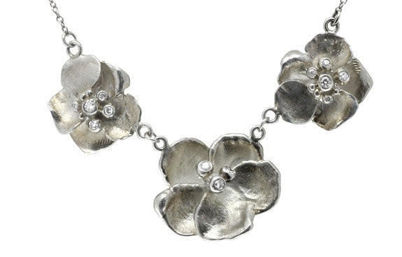 Metal Petals- Pansy Earring-Small-14K Gold & Diamonds-2
