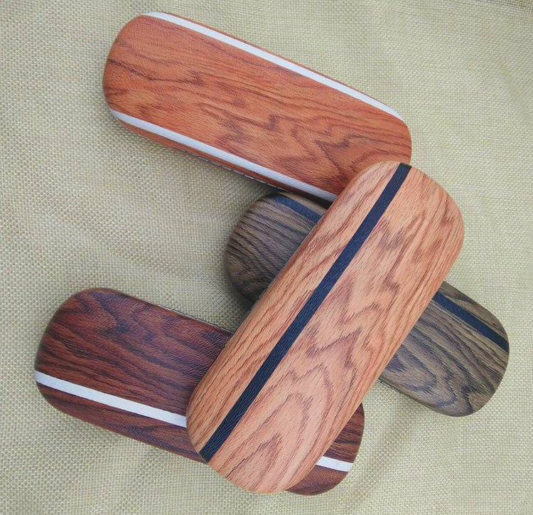 Wood grain glasses case - Image 9