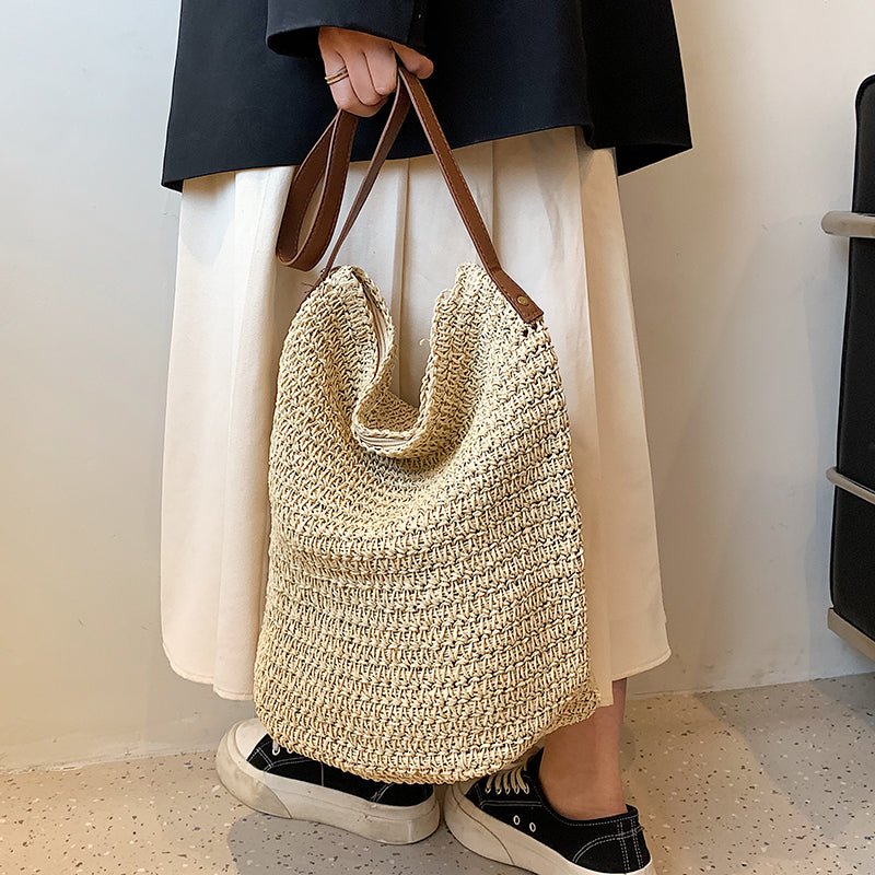 Women's Straw Bucket Bag — Woven Summer Shoulder Handbag